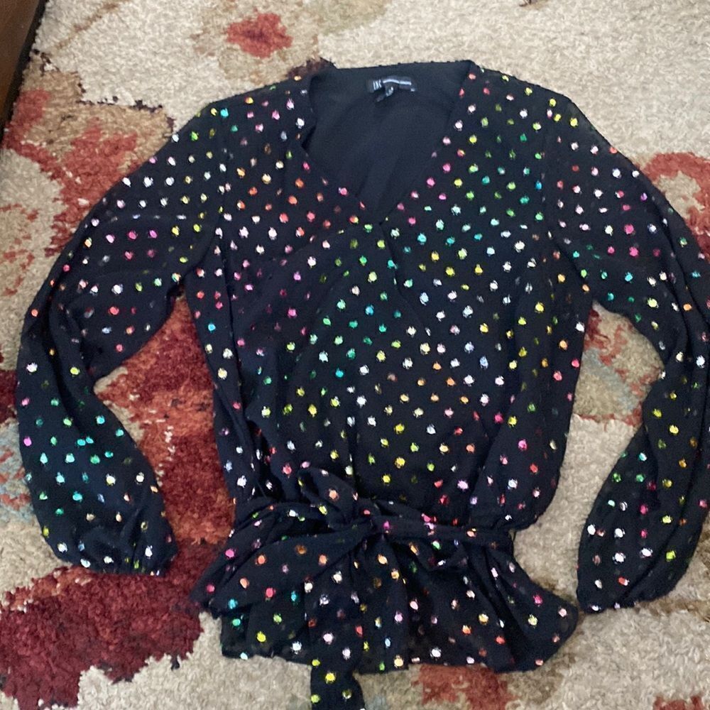 ❤️ International Concepts metallic polka dot blouse ❤️